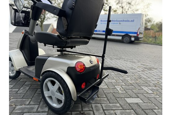 Trophy 6 Rollatorhouder Trophy 6 (voor zijdelings opklapbare rollators)