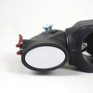 Witte reflectors voor de voorkant van de voorvork van uw Wheelzahead TRACK 3.0 rollator (2 stuks)