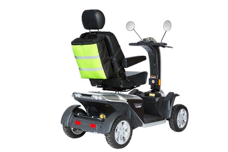 Zorgmiddelenaanhuis Rugleuningtas voor uw scootmobiel met veiligheidsreflectie afbeelding