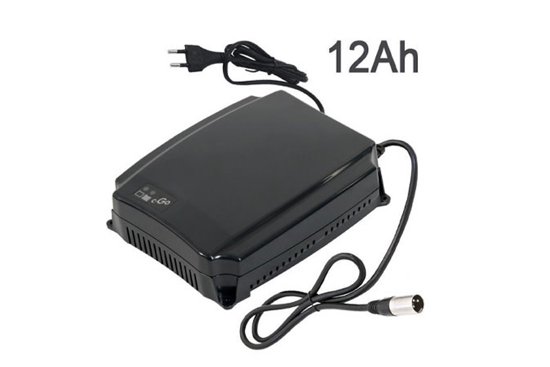 C-Go Impulse S12 (24V-12AH) Acculader van Victron Energy voor uw scootmobiel afbeelding