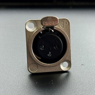 XLR 3p. chassis metaal (Laadchassis / Laadplug)