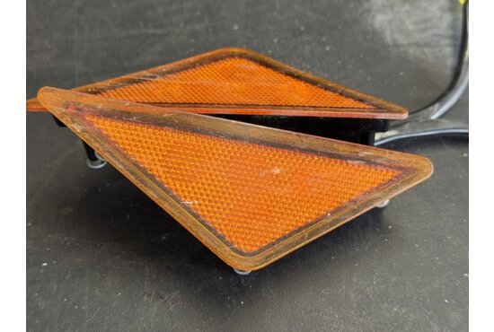 Travelux Knipperlichten zijkant (SET) Travelux Infineon - Tweedehands