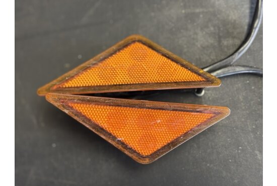 Travelux Knipperlichten zijkant (SET) Travelux Infineon - Tweedehands