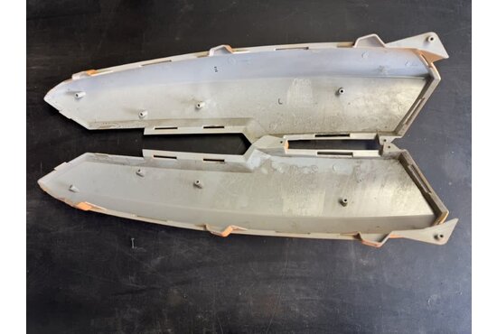 Travelux Zijkappen (SET) Travelux Infineon - Tweedehands