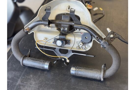 Quingo Toura 2 Quingo Toura 2 stuur + verwarmde handvatten compleet - Tweedehands