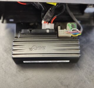 Quingo Vitess 2 Controller Rhino 2 met kap - Tweedehands