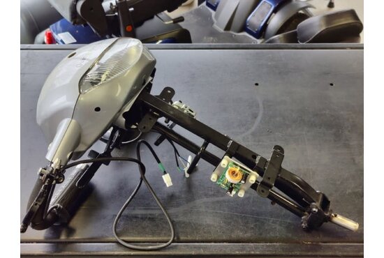 Quingo vitess 2 Quingo Vitess  2 stuur + verwarmde handvatten en digitaal dashboard compleet - Tweedehands