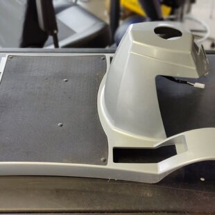 Quingo Vitess 2 voetenplaat / voorkap compleet - Tweedehands