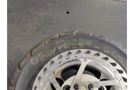 Quingo vitess 2 Quingo Vitess 2 voorwiel met schijfrem en goede band - Tweedehands