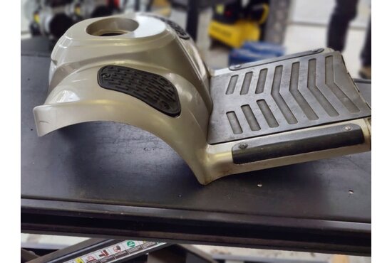 Vermeiren Voorkap / Voetplateau + koplamp Ceres 4 Deluxe - Tweedehands