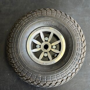 Mango tiger 4 velg achter + band (Tweedehands)