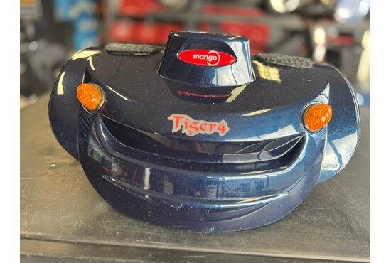 Mango Tiger Mango Tiger 4 voorkap inclusief knipperlicht en voetmatjes - Tweedehands