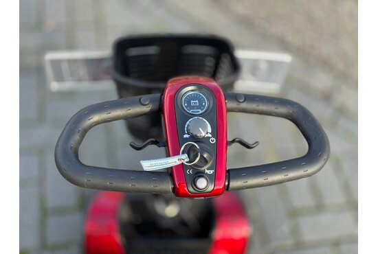 Pride Pride  GoGo elite traveller plus 4 wiel luchtbanden Rood (18 AH) - Tweedehands