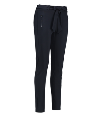 Anneloes Broek (701.60.039)
