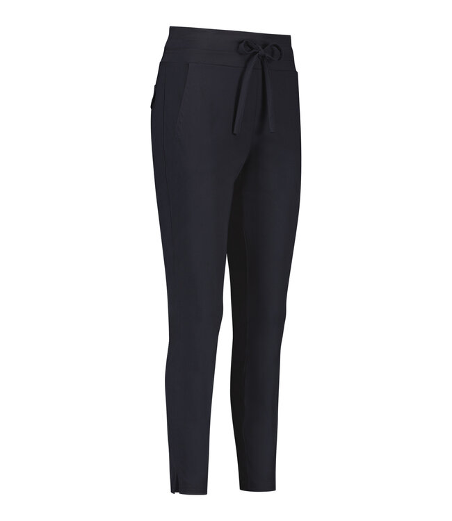 Anneloes Broek (701.60.122)