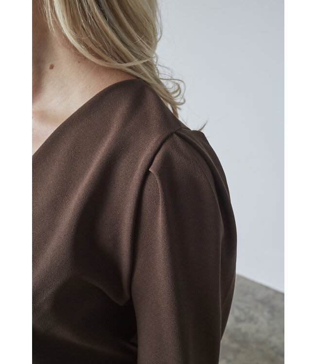 SISTERSPOINT TOP (DONKERBRUIN)