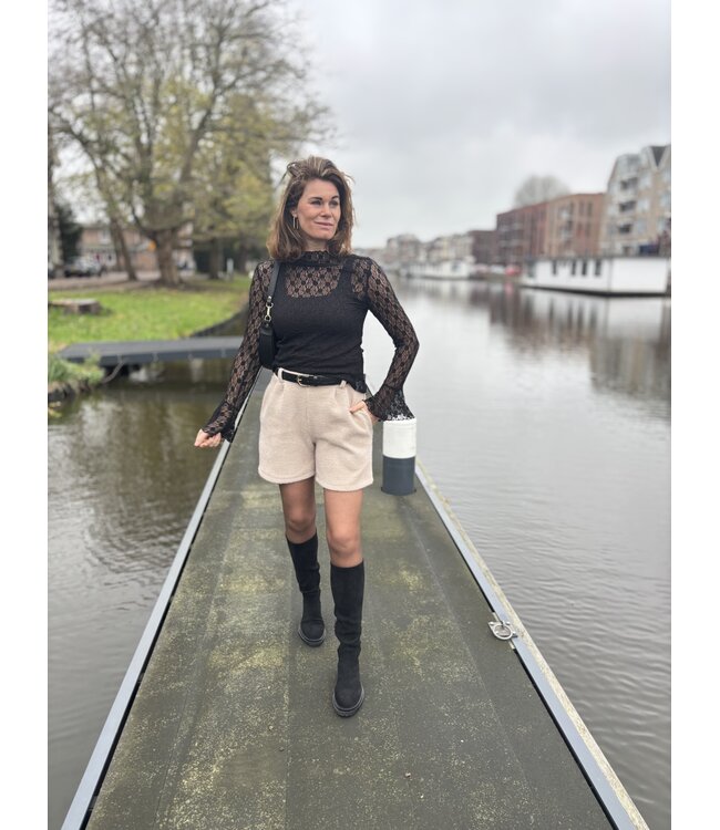 AMBIKA T-SHIRT (ZWART)