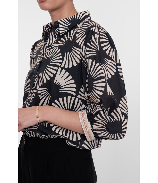 GEISHA BLOUSE (ZWART COMBI)