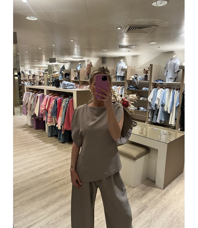 MITCH TOP (TAUPE)
