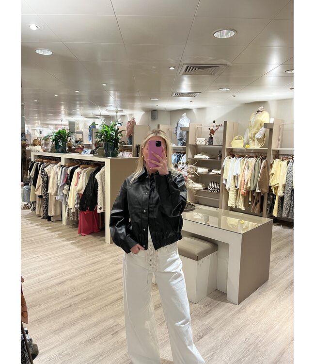 SISTERSPOINT JACK (ZWART)