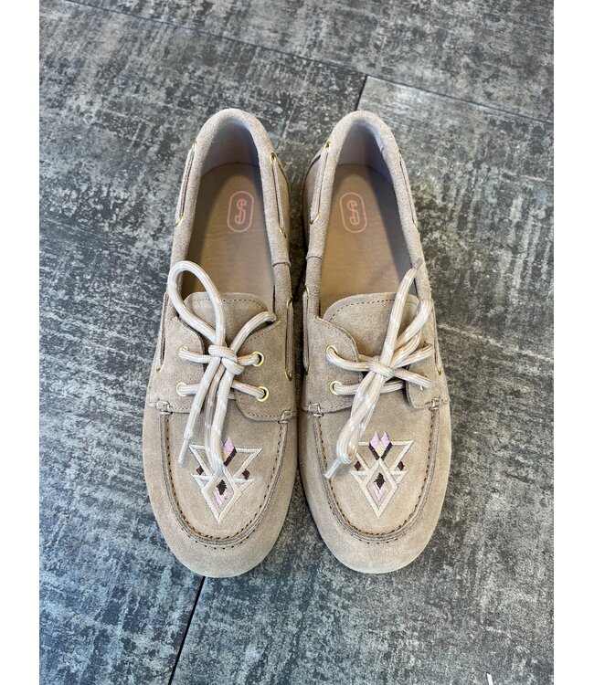 SHOECOLATE LOAFERS (BEIGE)
