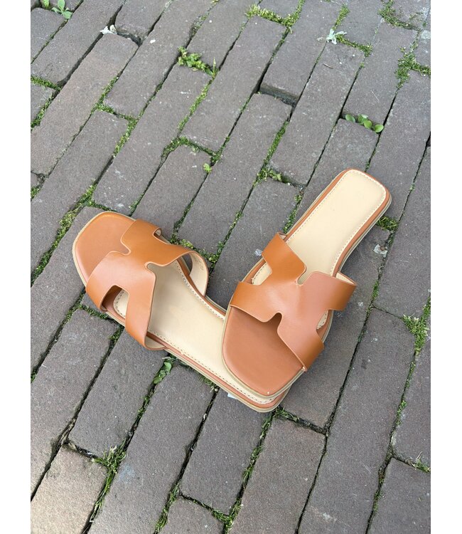 MITCH SLIPPERS (CAMEL)