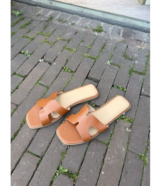 MITCH SLIPPERS (CAMEL)