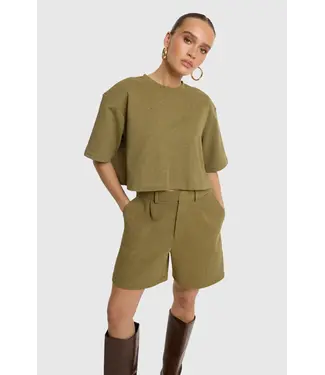 Refined Short (721.75.002)