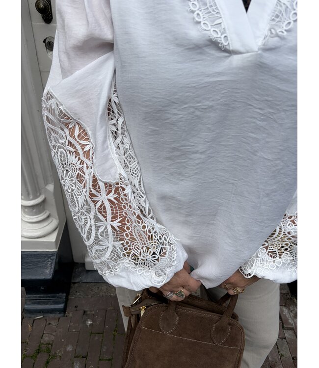 MITCH TOP (ECRU-OFF WHITE)