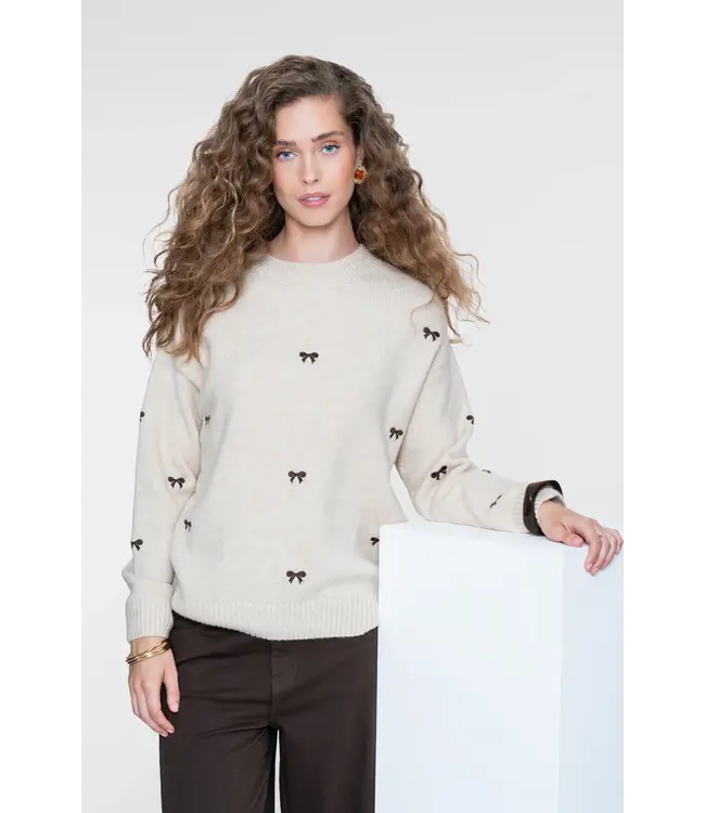 GEISHA TRUI (BEIGE)