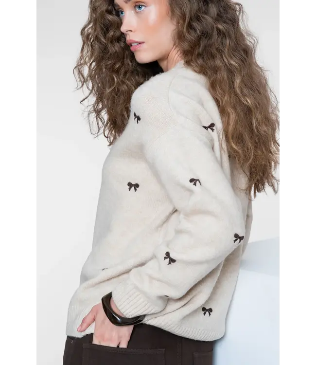 GEISHA TRUI (BEIGE)