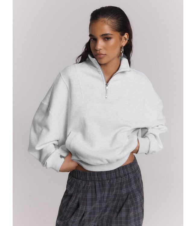 REFINED SWEATER (GRIJS)