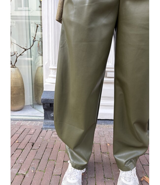AMBIKA BROEK (ARMY)
