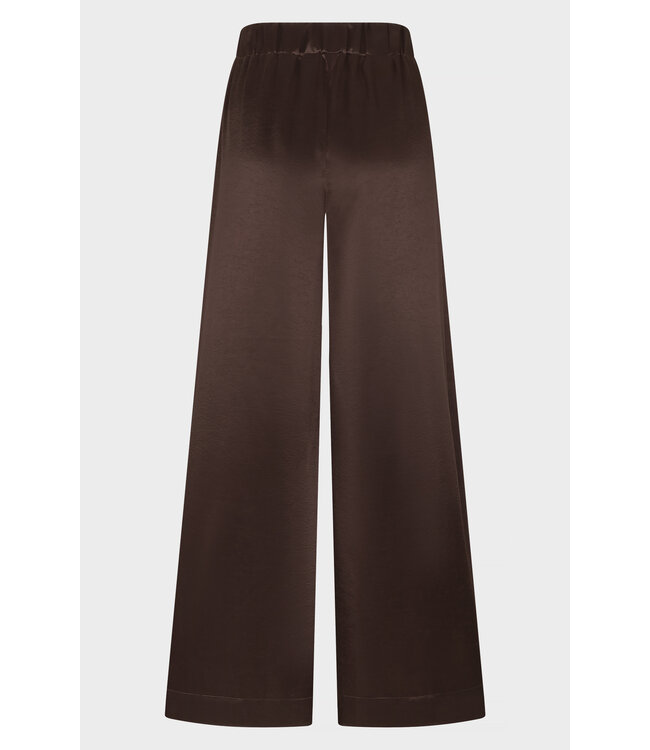 AMAYA BROEK (BRUIN)