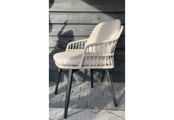 5-delige tuinset | 4 Isabel stoelen (Sand) | 180cm Cyprus tuintafel (Wood)