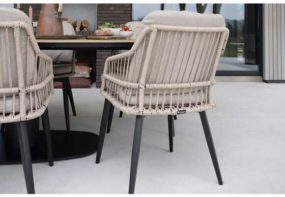 9-delige tuinset | 8 Isabel tuinstoelen (Black) | 260cm Tower tuintafel (Black)