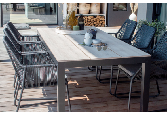 5-Delige tuinset | 4 Berlijn tuinstoelen (Black) | Tuintafel Cyprus 180x100cm (Wood)