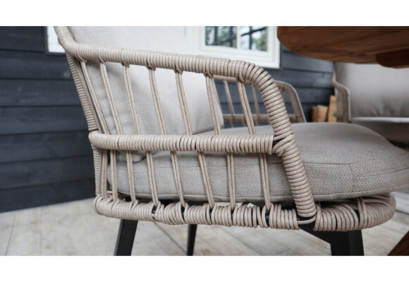 7-delige tuinset | 6 Isabel stoelen (Sand) | 220cm ovale Cyprus tuintafel (Wood)