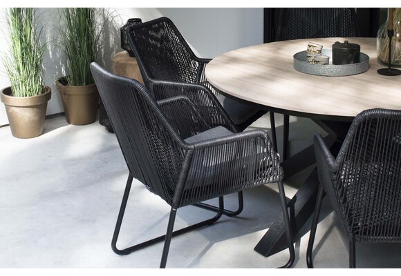 5-delige ronde tuinset | 4 Oslo dining tuinstoelen (Black) | ⌀ 120cm Cyprus tuintafel (Wood)