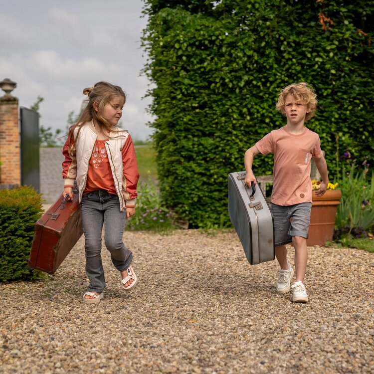 Koko Noko Mädchen Oberteil soft orange mit gestickter Blume | P54937-37