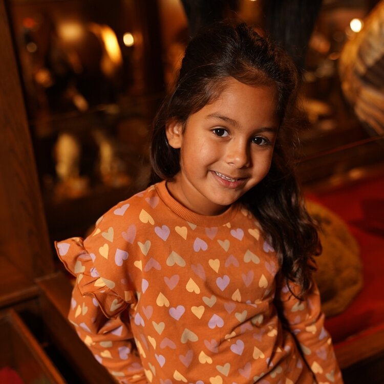 Koko Noko girls’ sweater brown dropped shoulder hearts | O56986-37