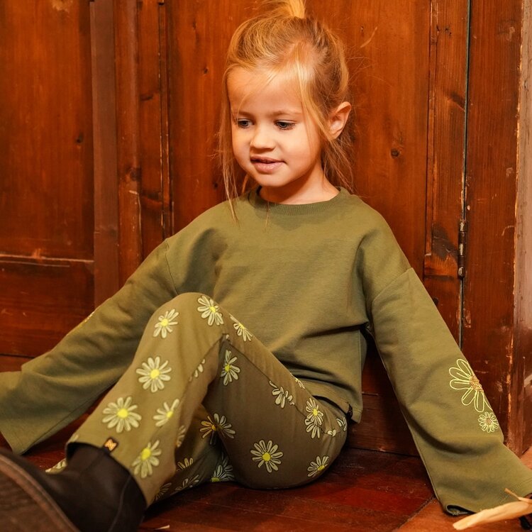 Koko Noko meisjes sweater legergroen dropped shoulder cropped | O56958-37