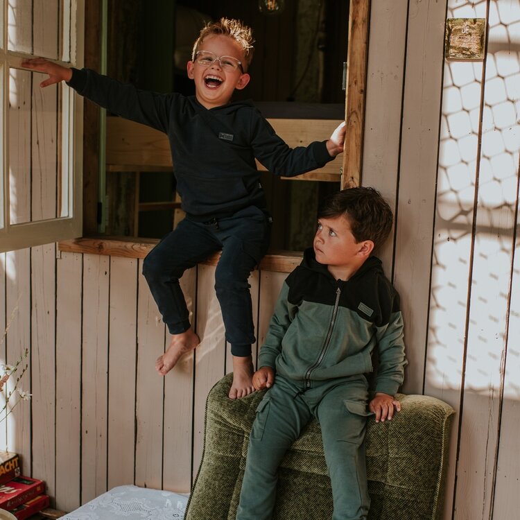 Koko Noko jongens joggingbroek navy cargo bio cotton | WN1812