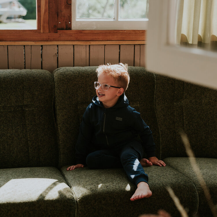 Koko Noko Jungen Strickjacke mit Kapuze marineblau Bio-Baumwolle | WN1819