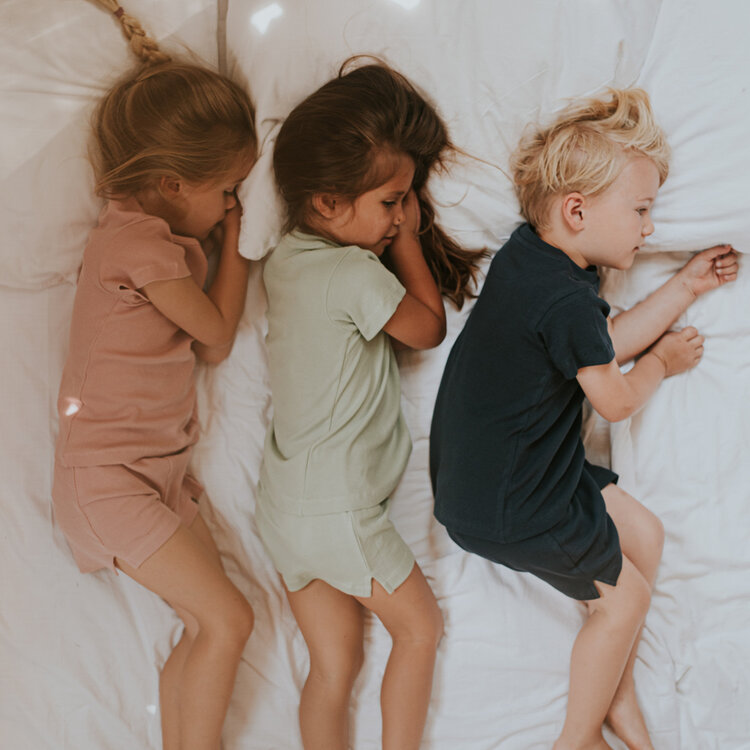 Koko Noko unisex wafel pyjama navy shortama bio cotton | WN1825