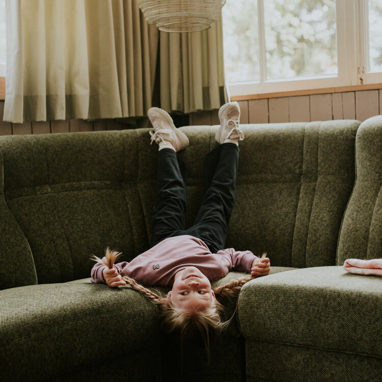 Koko Noko meisjes joggingbroek wide leg zwart bio cotton | WN1916