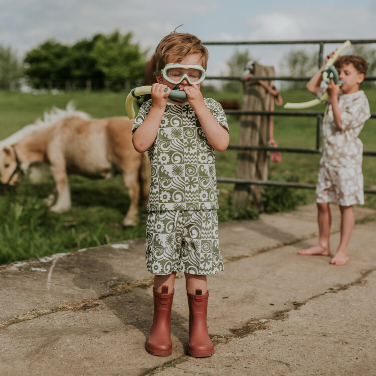 Koko Noko Jungen T-Shirt olivgrün cremefarben | N58823-37