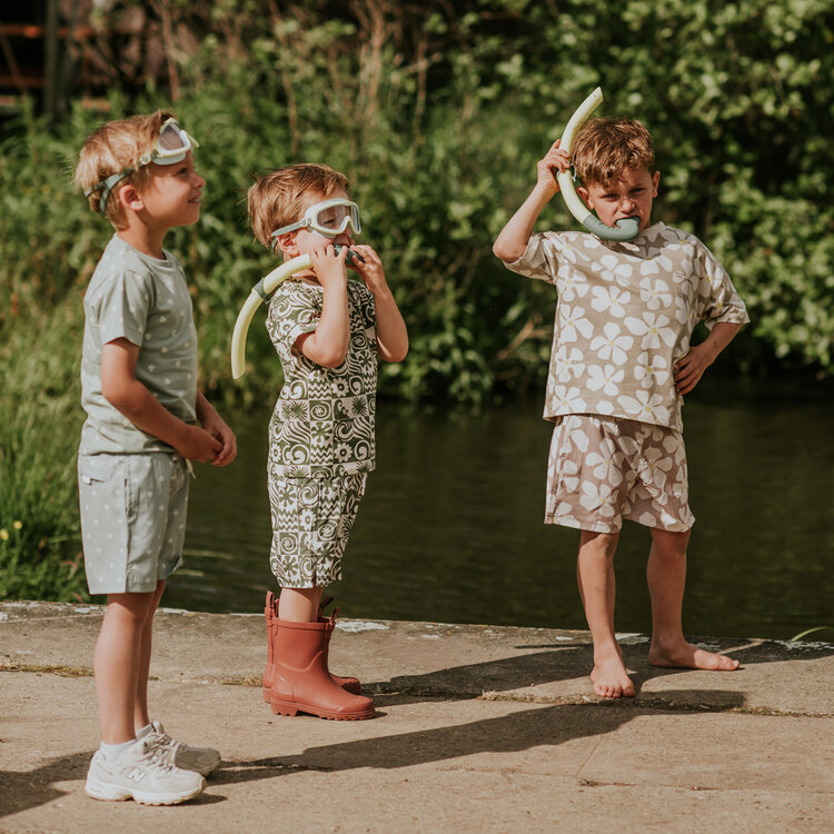 Koko Noko Jungen-Badehose olivgrün, cremefarben | N58836-37