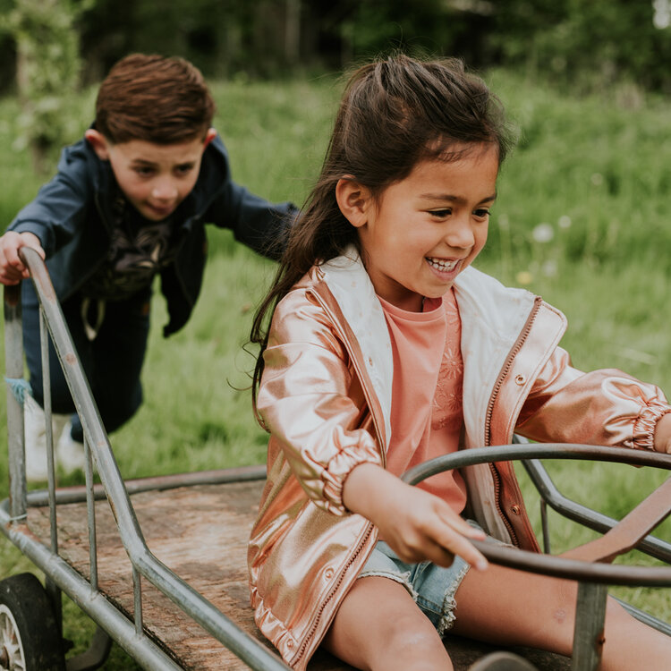 Koko Noko Mädchen Sommerjacke rosé metallic Kapuze | N58976-37