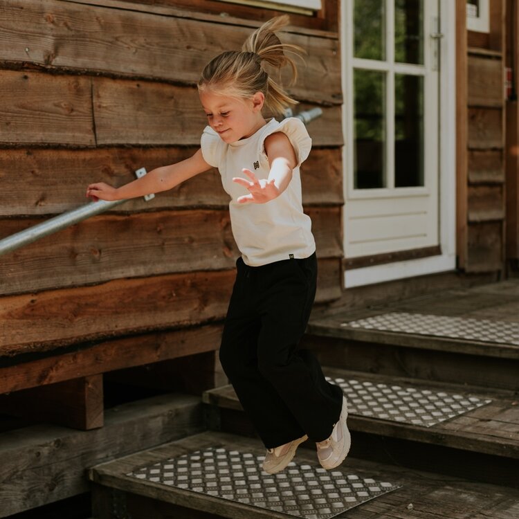 Koko Noko girls' T-shirt, off-white, ruffles, organic cotton | WN1907